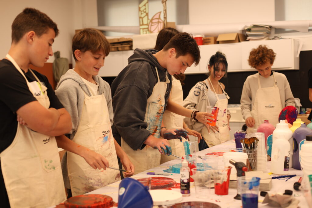 2024-25 SLCTD Pouring Painting IMG_3744